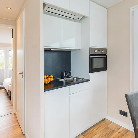 Houseboat With A View Over The Leukermeer, On The Edge Of A Holiday Park * Велл