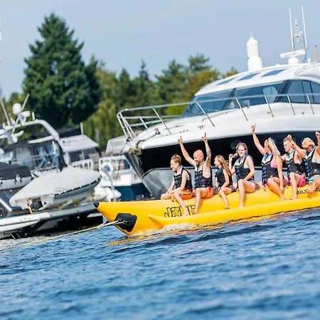 Houseboat With A View Over The Leukermeer, On The Edge Of A Holiday Park * Well (Limburg)